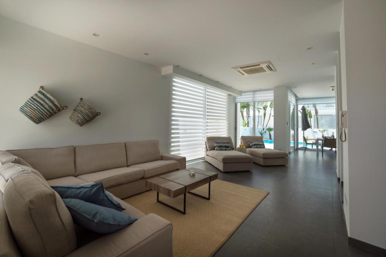Touch Blue Residences لارنكا المظهر الخارجي الصورة