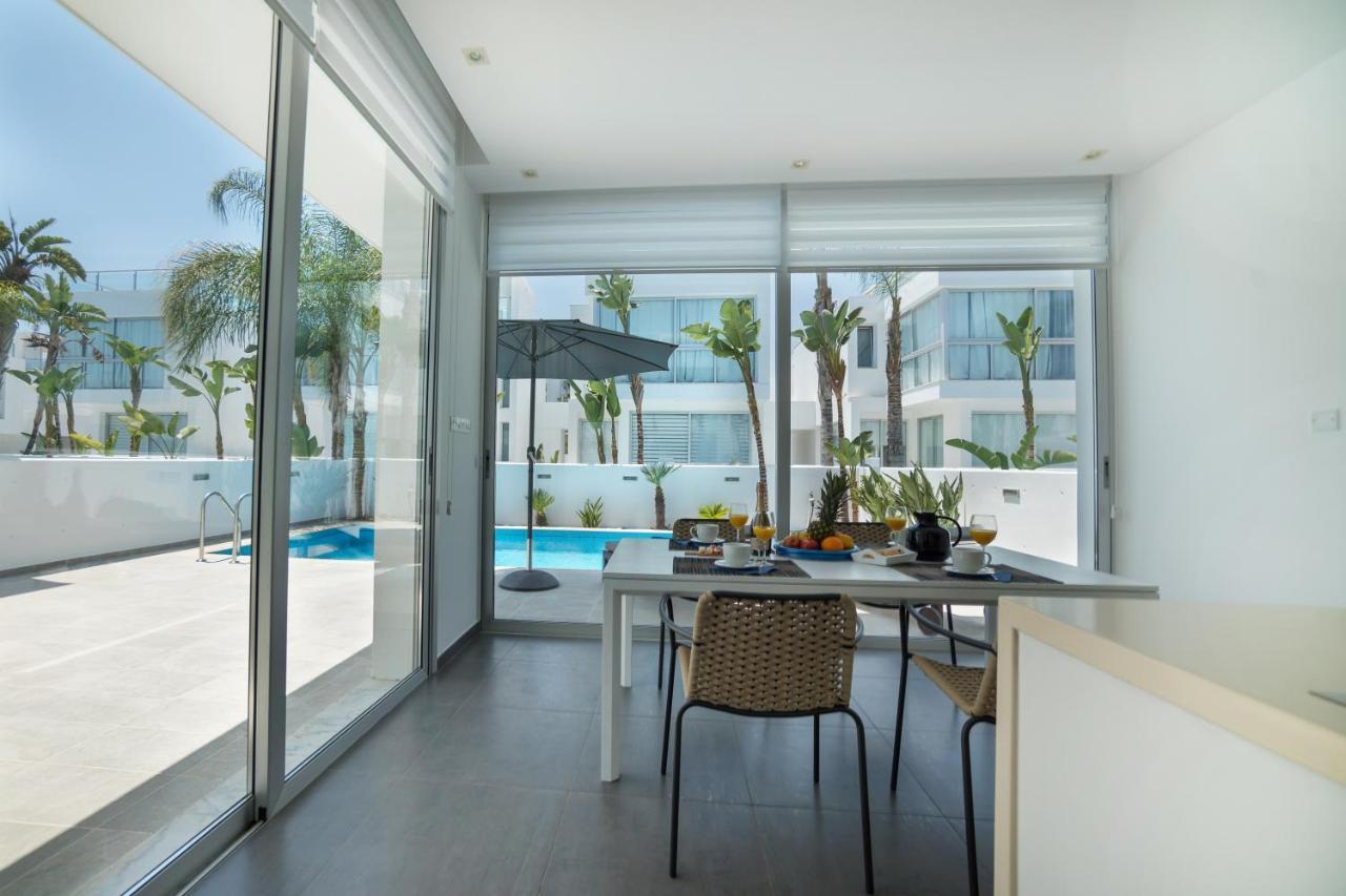 Touch Blue Residences لارنكا المظهر الخارجي الصورة